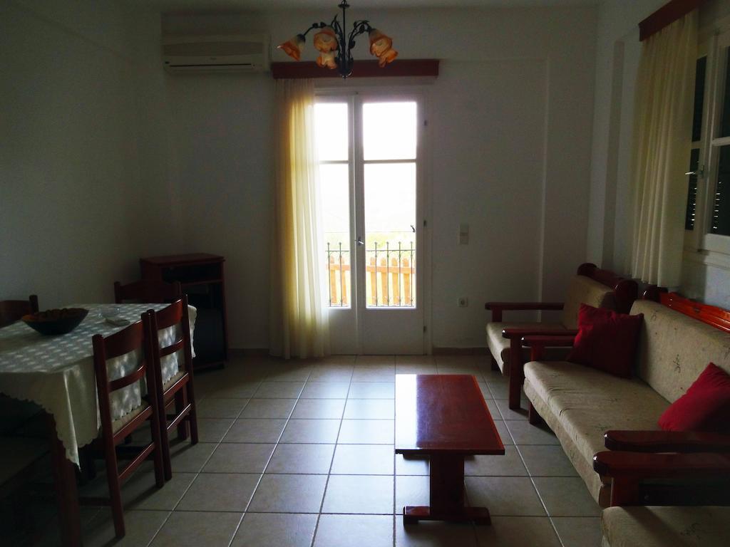 Appartement Iriana Village *